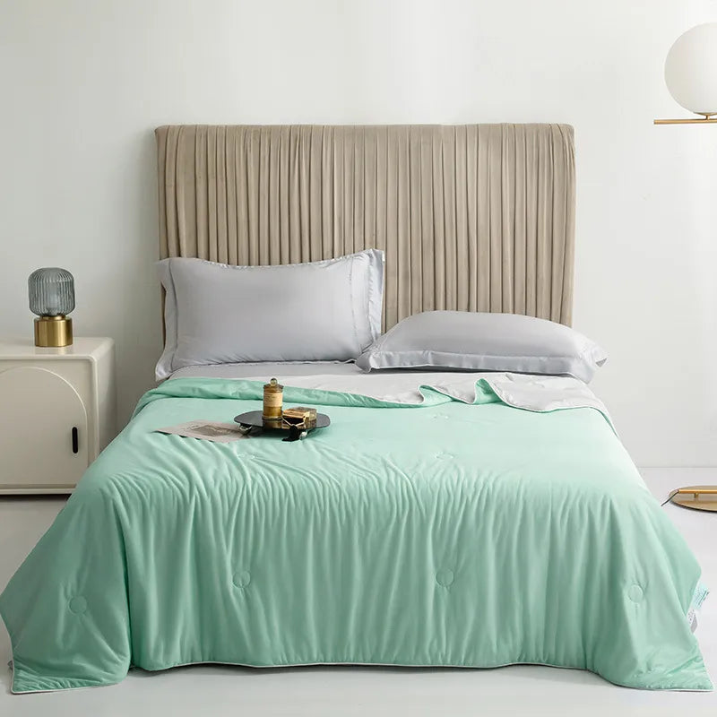 Ultra-Thin Machine Washable Cooling Silk Summer Blanket